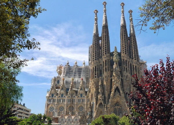 스페인 바르셀로나에 위치한 사그라다 파밀리아 성당.
