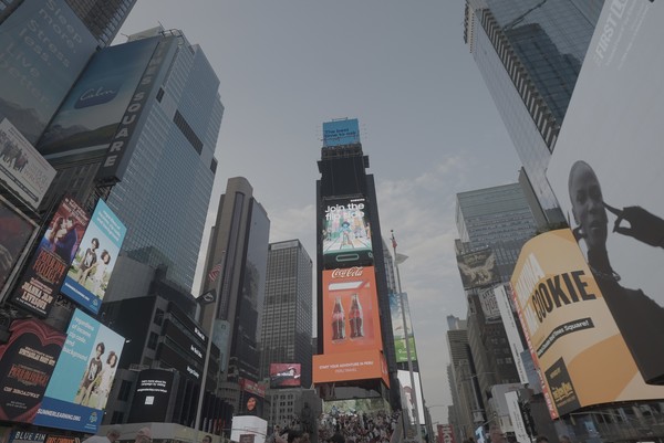 [미국 뉴욕 타임스스퀘어(Times Square) 광고/ 사진=삼성전자]
