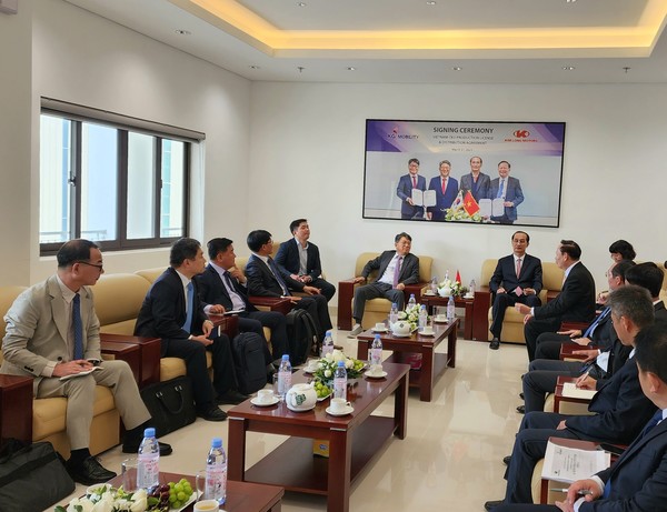 KGM이 FUTA 그룹과 자동차 부문 자회사인 Kim Long Motors와 간담회를 갖고 성공적인 베트남 시장 진출 등 전략적인 협력 방안을 확대해 나가기로 했다. (사진 : KGM 제공 )